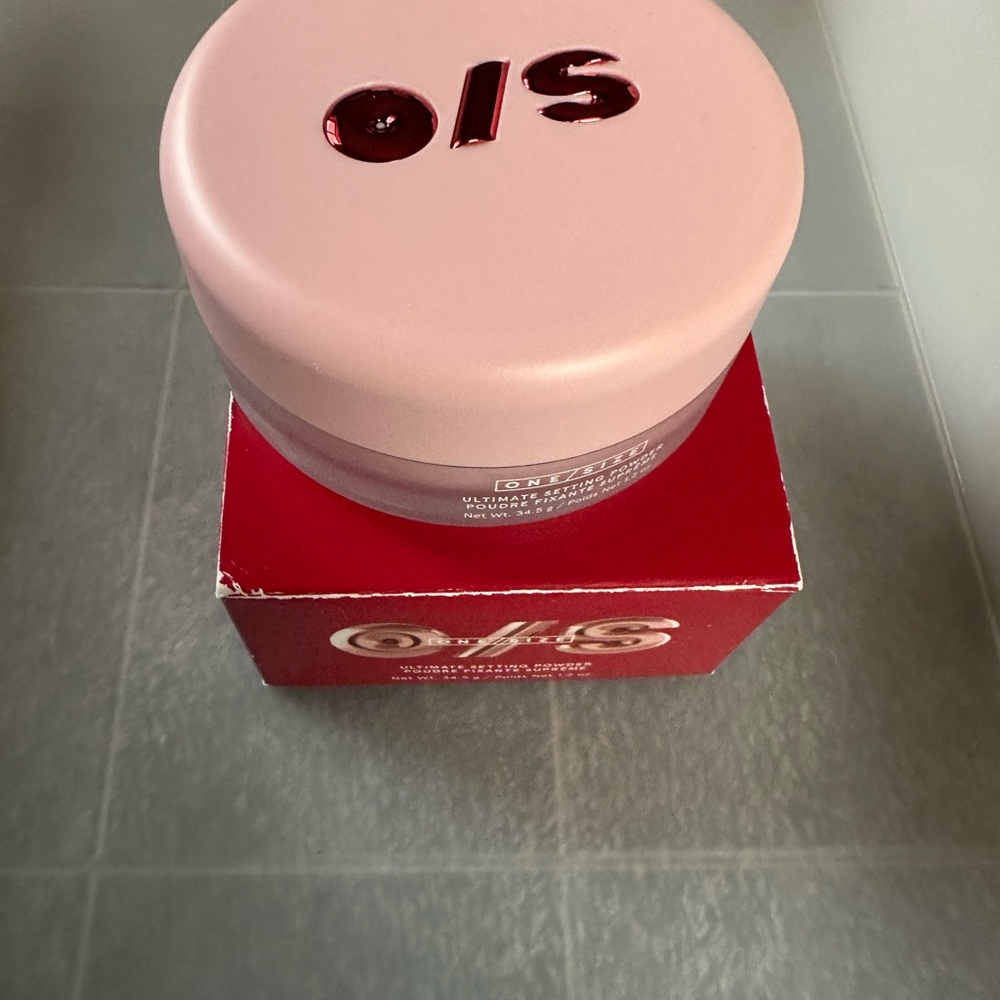 One/Size Ultimate Setting Powder - Picture 2 of 6